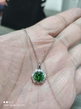 Emerald Green Crystal Flower Pendant Necklace - Women Jewelry